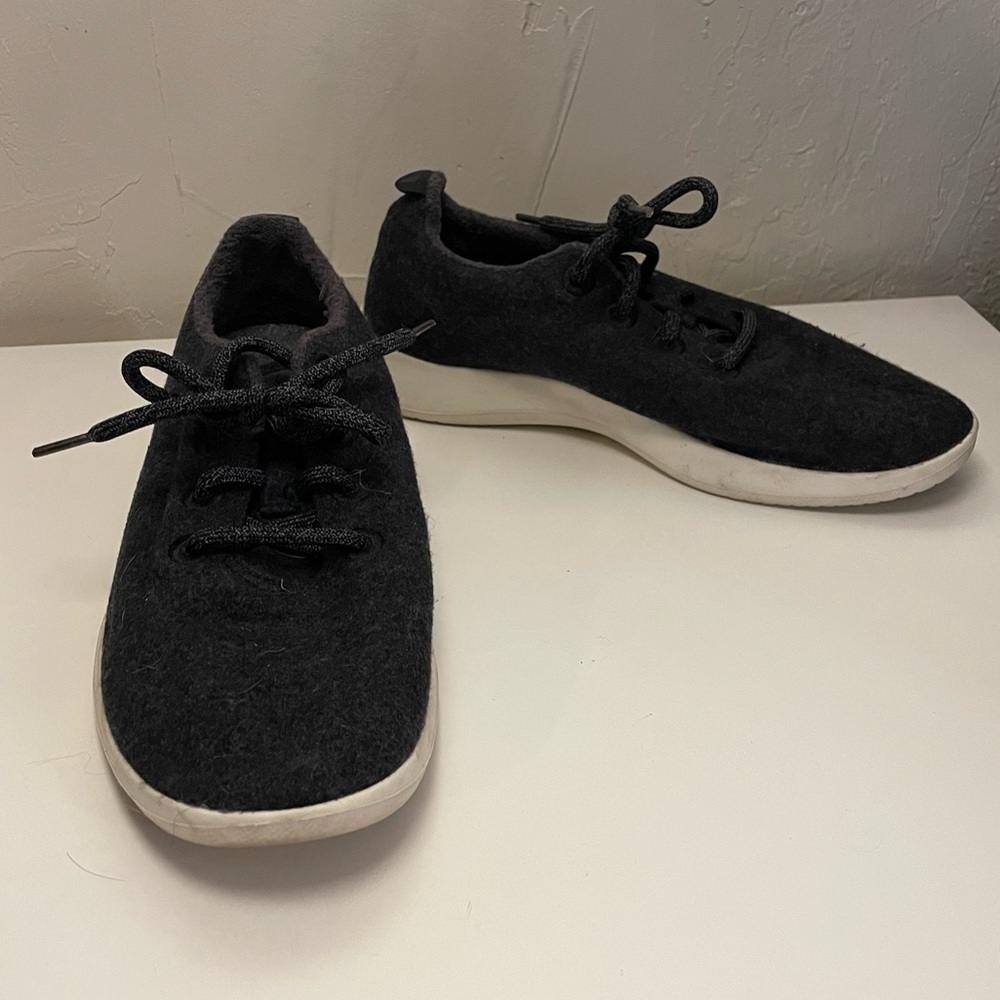 AllBirds Womens Wool Runners Sz 9 True Black